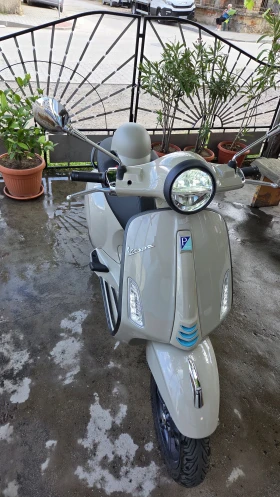 ������ Vespa 125