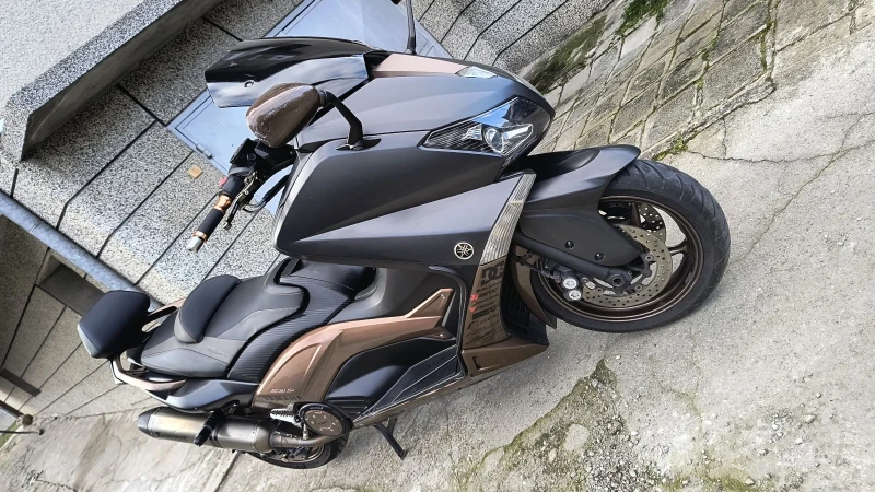 Yamaha T-max