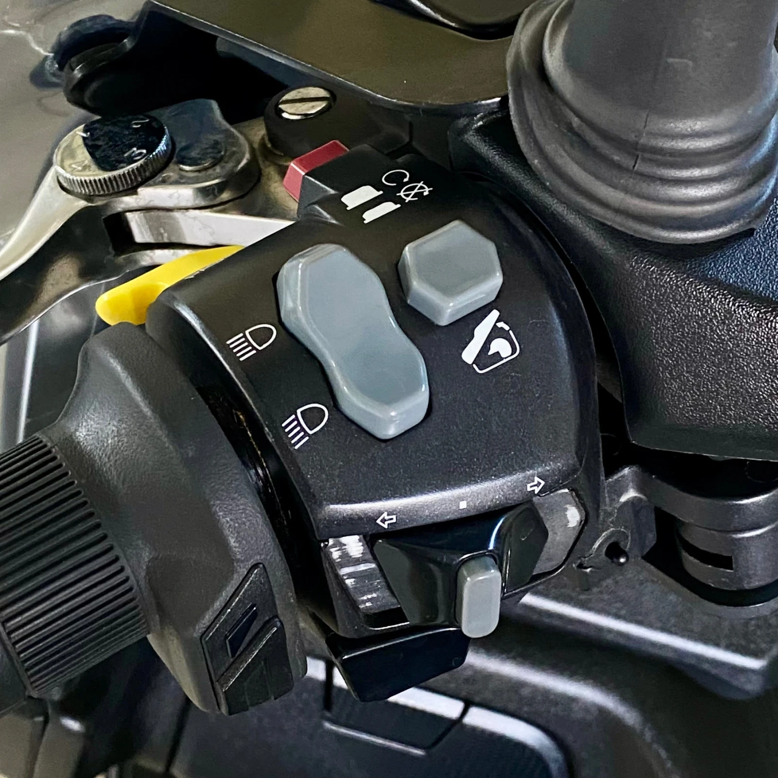 Kymco Xciting S 400, снимка 7 - Мотоциклети и мототехника - 54901618