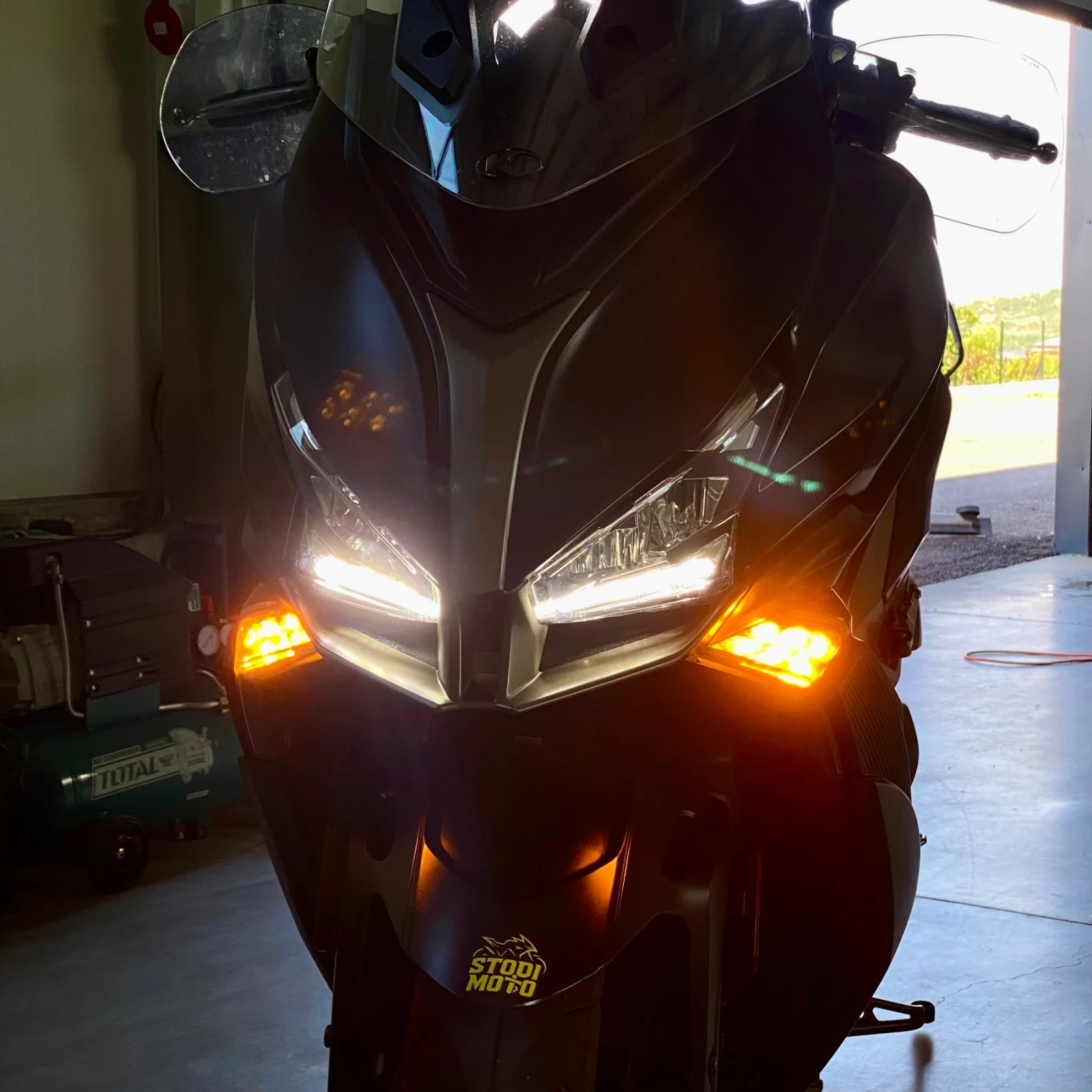 Kymco Xciting S 400, снимка 8 - Мотоциклети и мототехника - 54901618