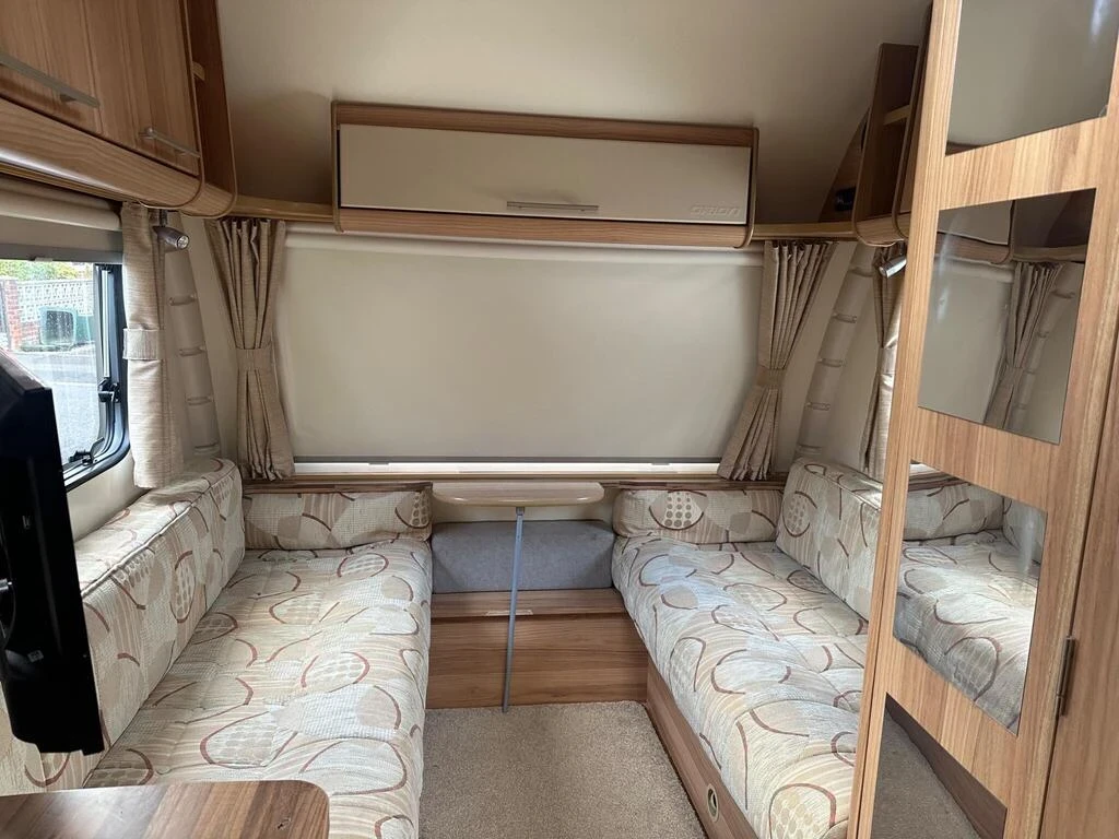 Каравана Bailey Orion 450-5, снимка 10 - Каравани и кемпери - 53966449