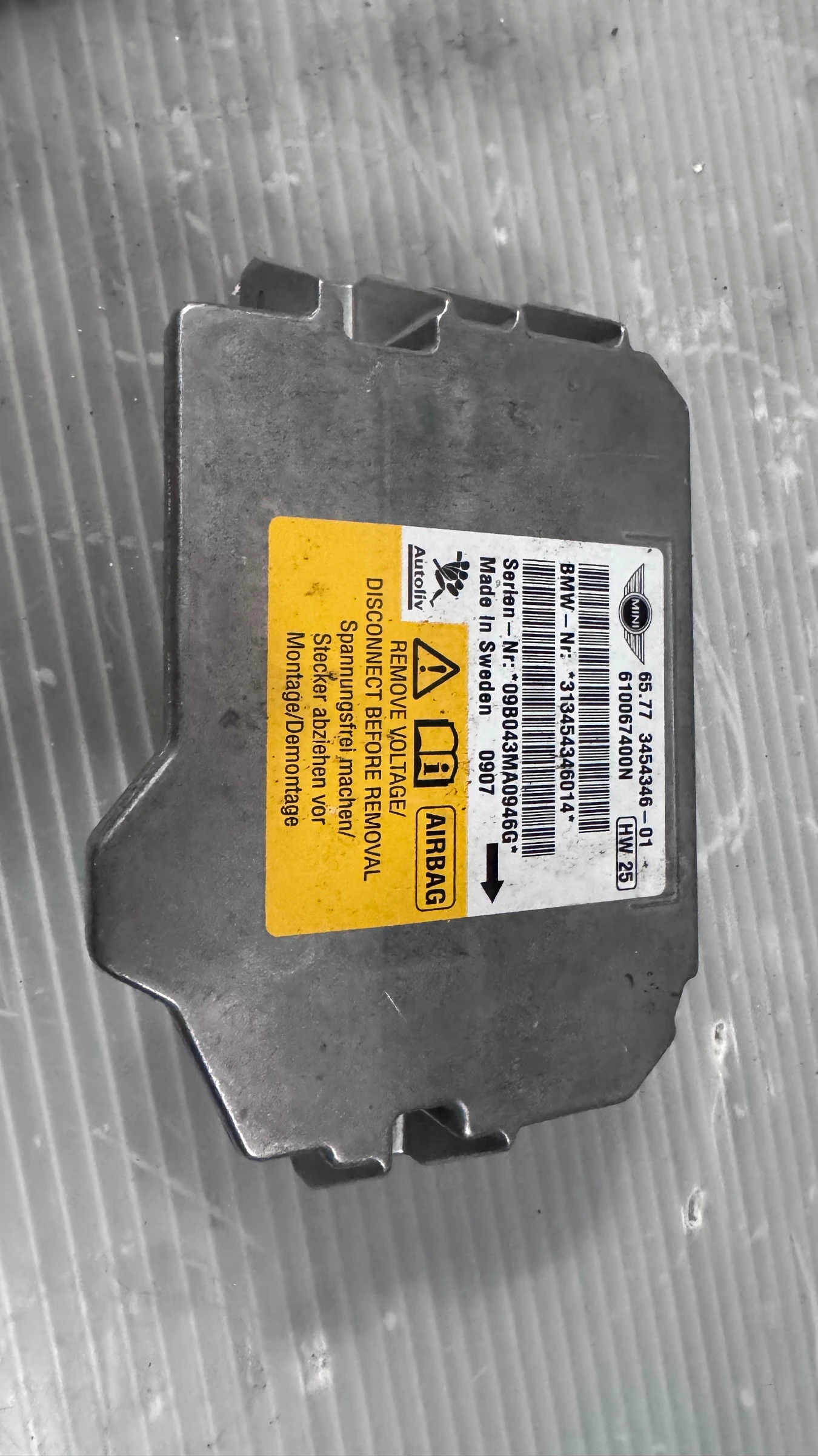 Airbag  /  /  a Mini Clubman - 65.773454346-01  / 610067400N | Mobile.bg   1