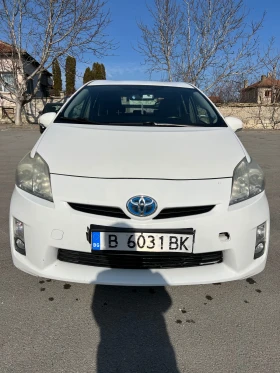 Toyota Prius 1, 8 Хибрит Кей лес 