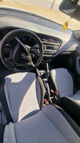 Hyundai I20, снимка 5
