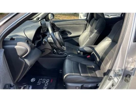 Toyota Yaris Cross 1.5HSD PREMIERE AWD, снимка 12