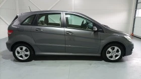 Mercedes-Benz B 180 1.7 i, снимка 4