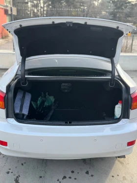 Lexus IS 220d - 8999 лв. / 4601.12 € - 58039840 14