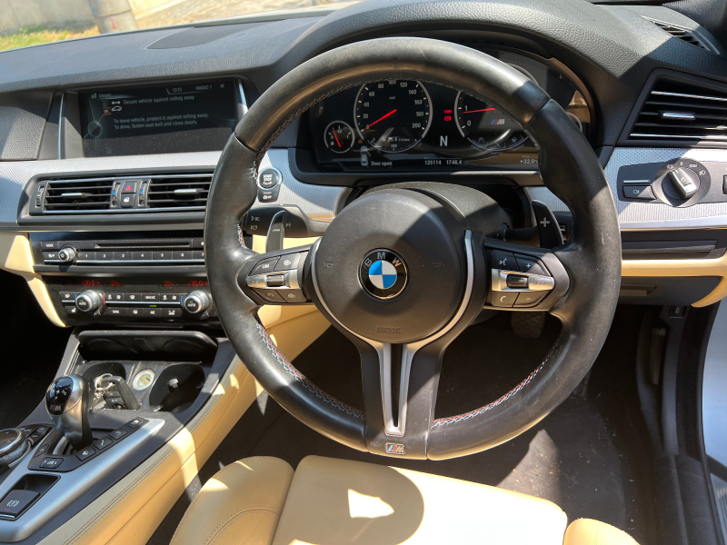BMW M5 Фейс Динамик, снимка 10 - Автомобили и джипове - 37716160