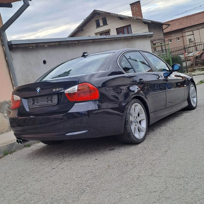 BMW 330 BMW 330i, снимка 8 - Автомобили и джипове - 47349894