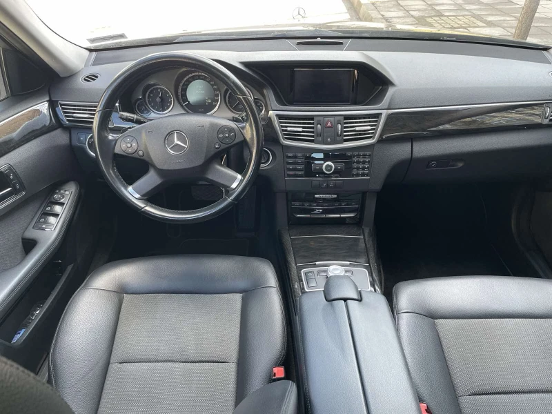 Mercedes-Benz E 350, снимка 5 - Автомобили и джипове - 49350411