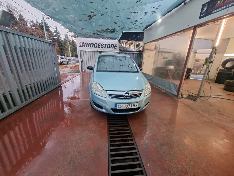 Opel Zafira, снимка 3 - Автомобили и джипове - 52299561