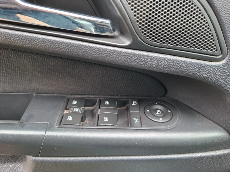 Opel Zafira, снимка 10 - Автомобили и джипове - 52299561