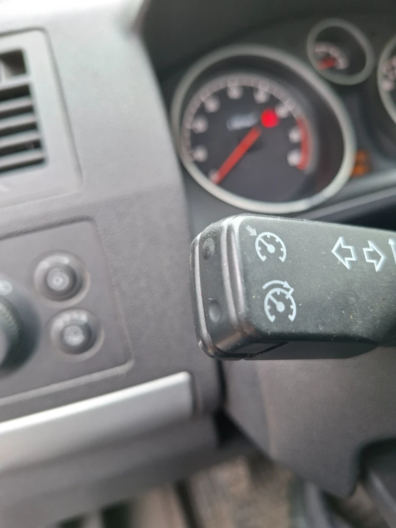 Opel Zafira, снимка 8 - Автомобили и джипове - 52299561