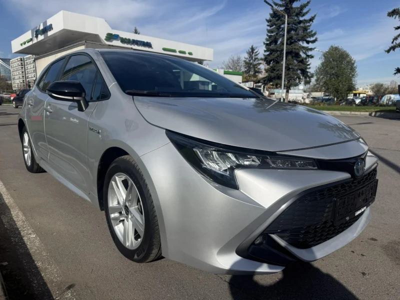 Toyota Corolla HYBRID 70000км, снимка 2 - Автомобили и джипове - 52406928