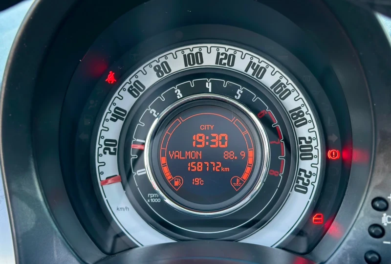 Fiat 500 1.2i 69к.с* Кабрио* , снимка 16 - Автомобили и джипове - 52584581