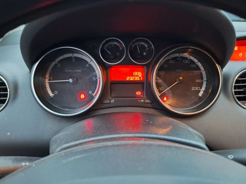 Peugeot 308, снимка 7 - Автомобили и джипове - 52708452