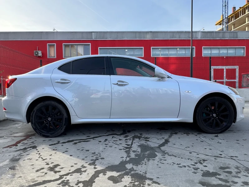 Lexus IS 220d, снимка 5 - Автомобили и джипове - 52772418