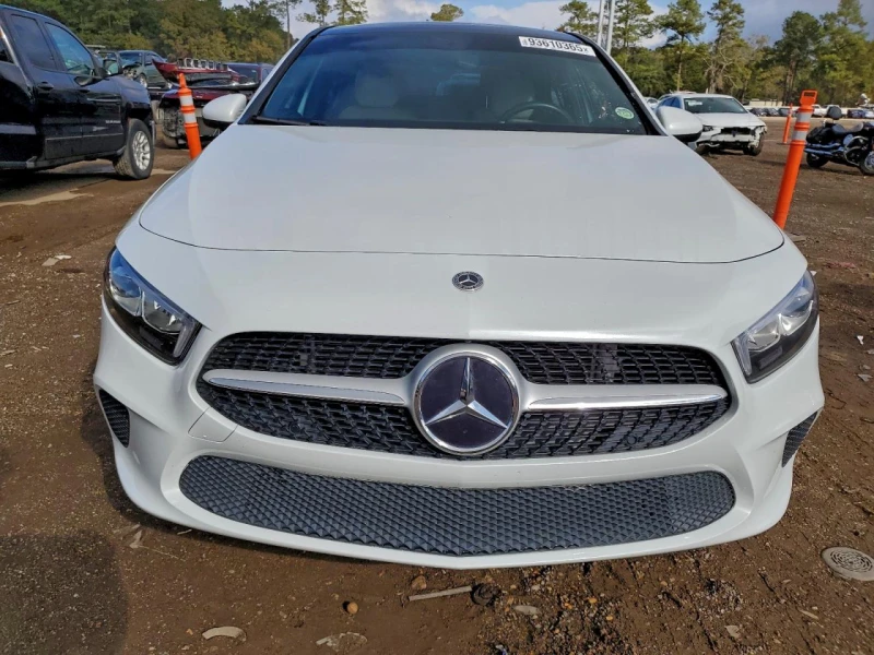 Mercedes-Benz A 220 ПЕРФЕКТНА* РЕАЛНИ КМ, снимка 4 - Автомобили и джипове - 52852613