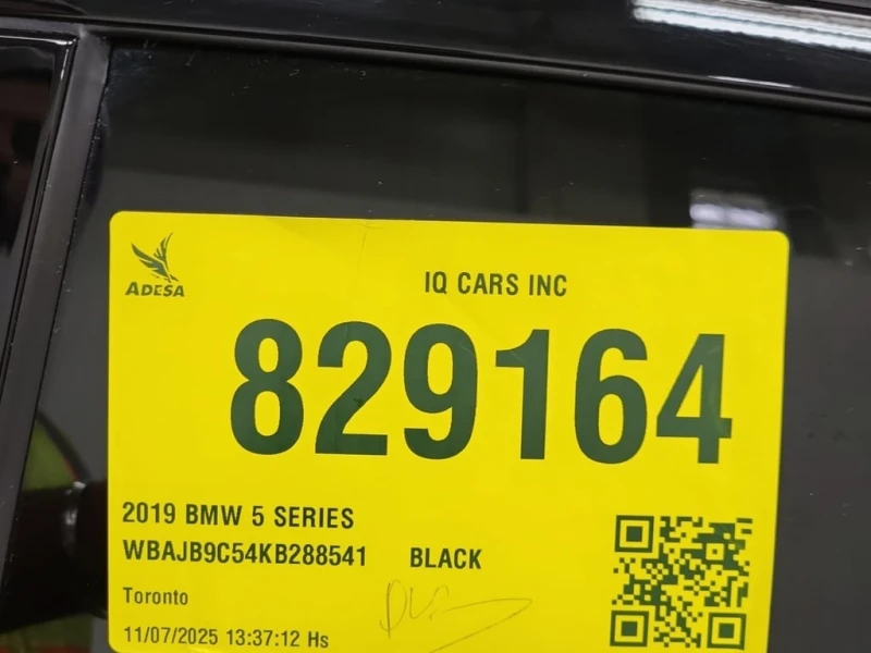 BMW 550 * M550I XDRIVE * CARFAX * БЕЗ ПЪРВОНАЧАЛНА ВНОСКА, снимка 15 - Автомобили и джипове - 52908102