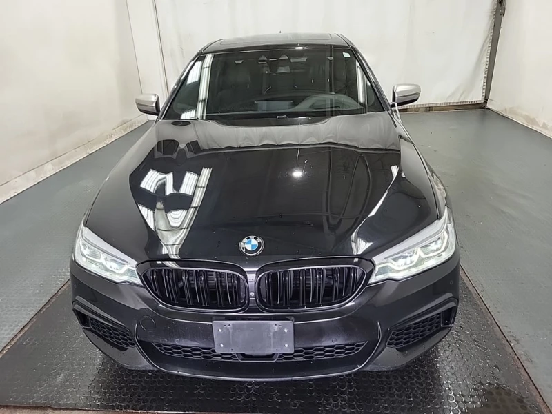 BMW 550 * M550I XDRIVE * CARFAX * БЕЗ ПЪРВОНАЧАЛНА ВНОСКА, снимка 8 - Автомобили и джипове - 52908102
