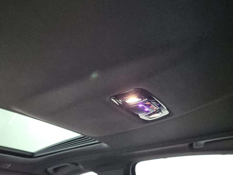 BMW 550 * M550I XDRIVE * CARFAX * БЕЗ ПЪРВОНАЧАЛНА ВНОСКА, снимка 14 - Автомобили и джипове - 52908102