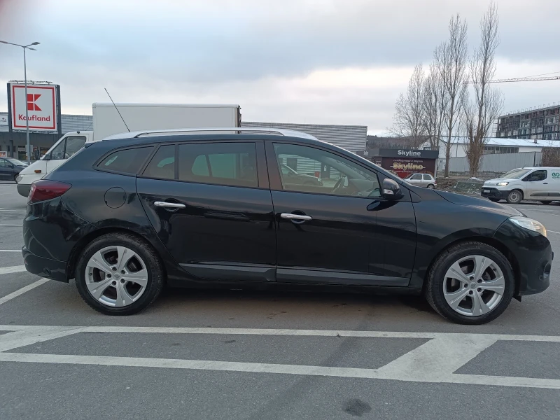 Renault Megane III Grandtour , снимка 4 - Автомобили и джипове - 52914287