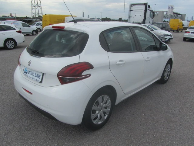 Peugeot 208 1.2, снимка 4 - Автомобили и джипове - 46588207