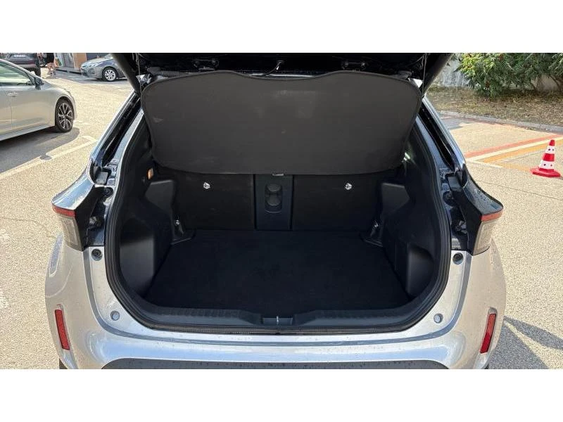 Toyota Yaris Cross 1.5HSD PREMIERE AWD, снимка 10 - Автомобили и джипове - 55883558