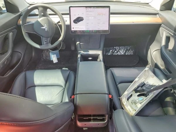 Tesla Model 3, снимка 9 - Автомобили и джипове - 56115287