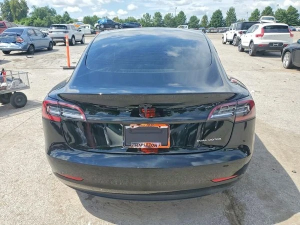 Tesla Model 3, снимка 7 - Автомобили и джипове - 56115287