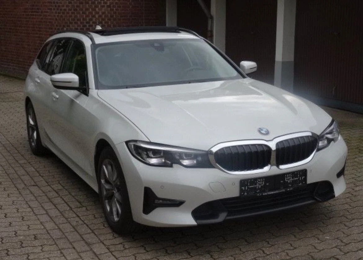 BMW 330, снимка 1