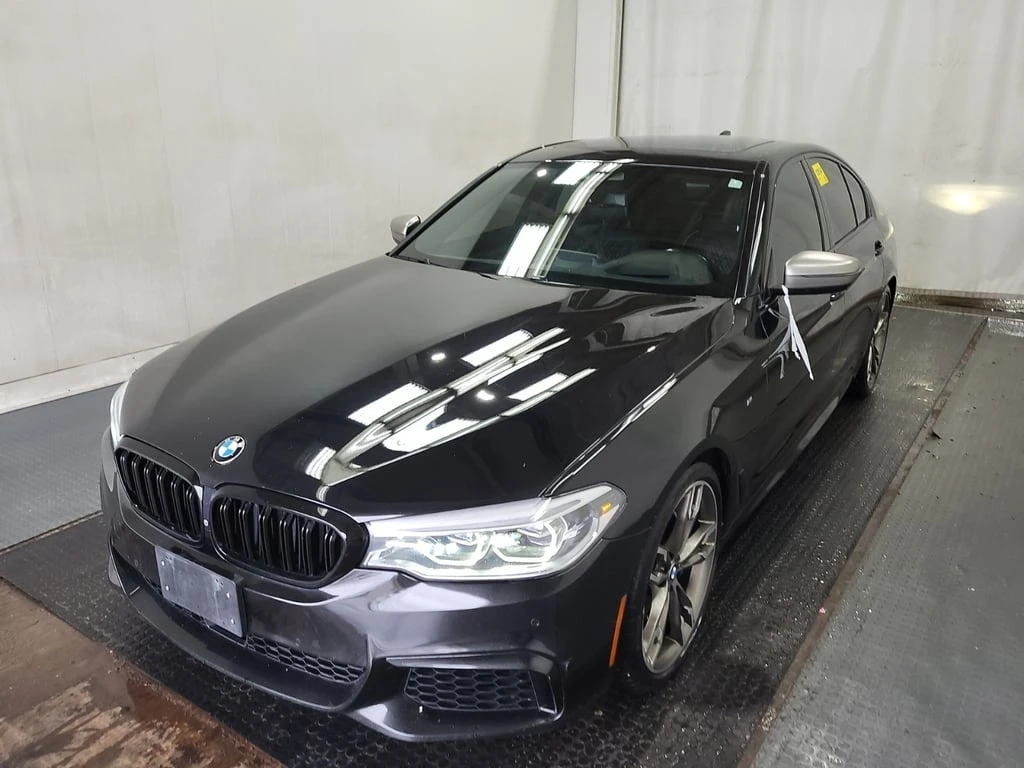 BMW 550 * M550I XDRIVE * CARFAX * БЕЗ ПЪРВОНАЧАЛНА ВНОСКА, снимка 1