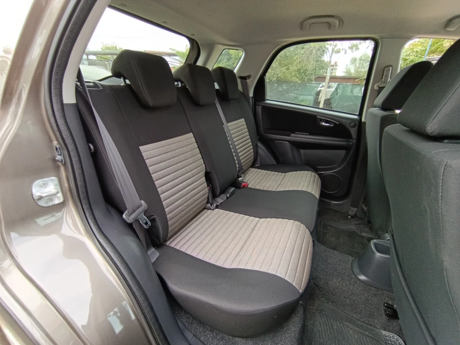 Fiat Sedici      4 х 4 | Mobile.bg — изображение 15