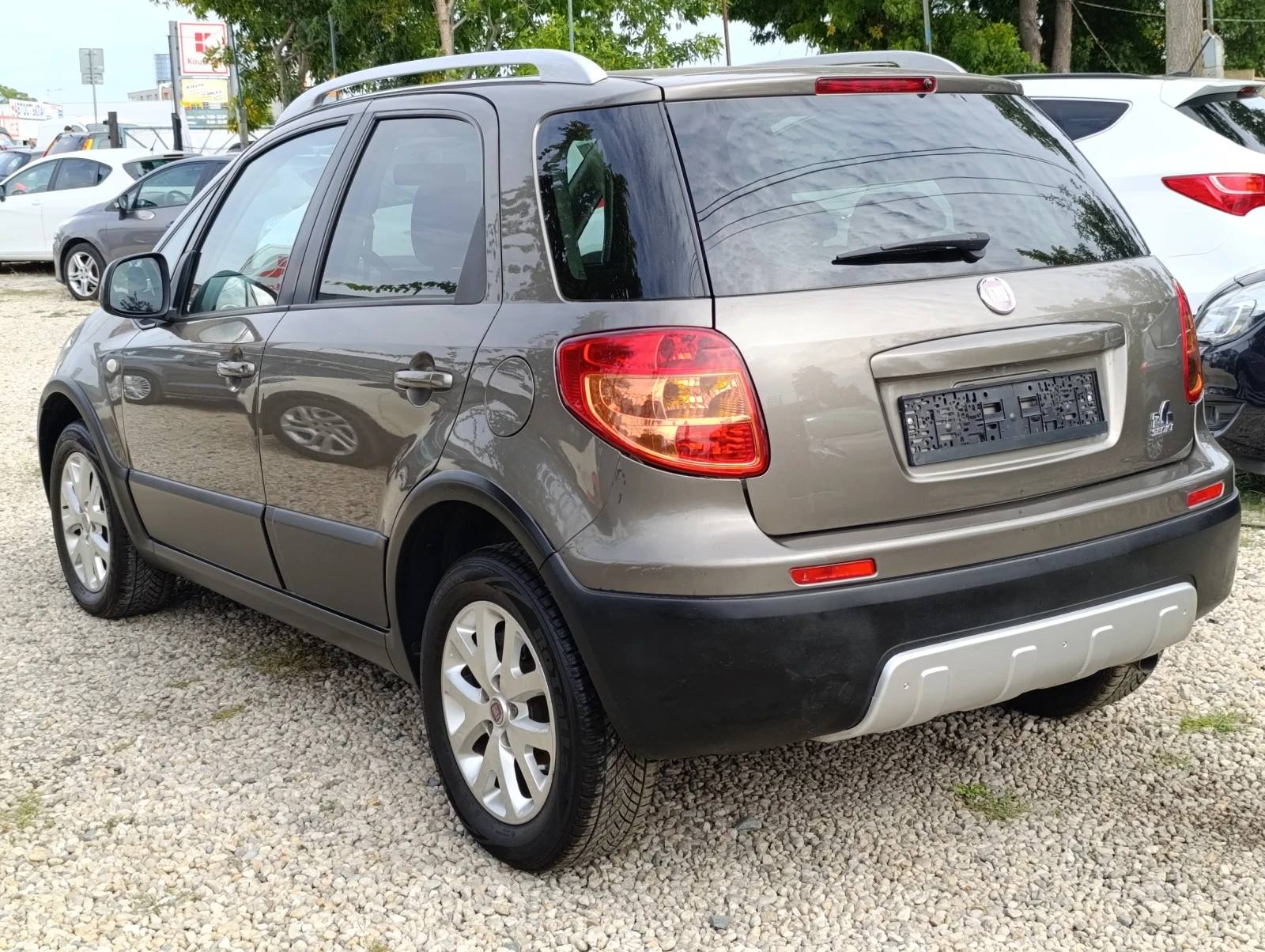 Fiat Sedici      4 х 4 | Mobile.bg — изображение 6