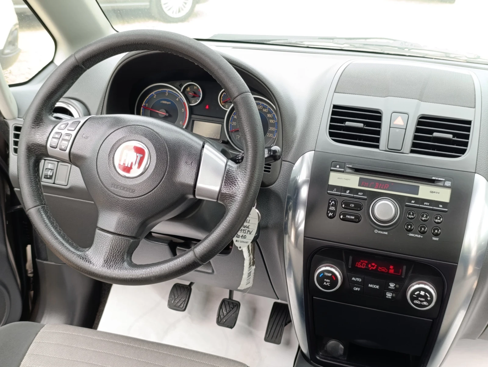 Fiat Sedici      4 х 4 | Mobile.bg — изображение 14