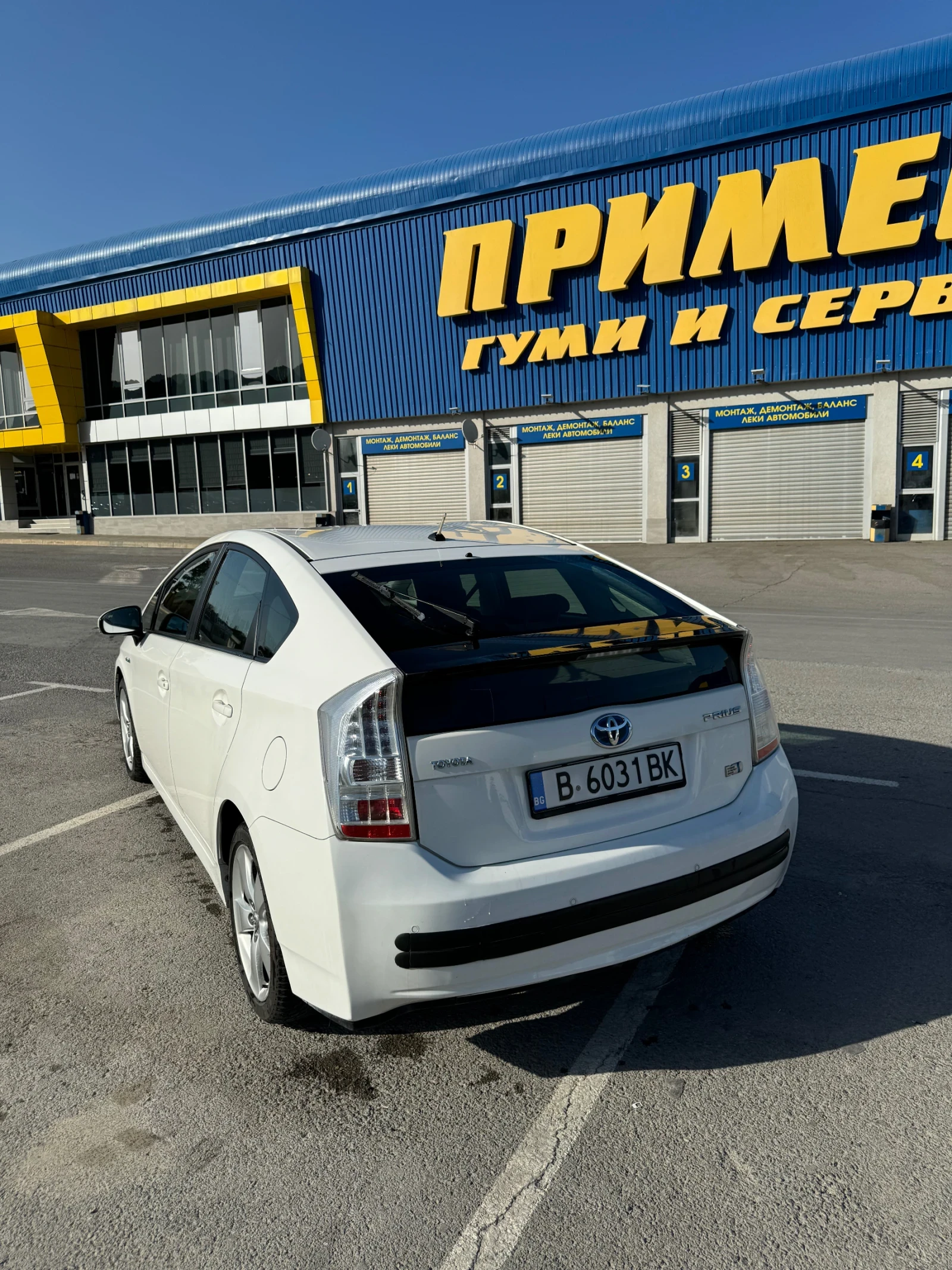 Toyota Prius 1, 8 Хибрит Кей лес  - изображение 5