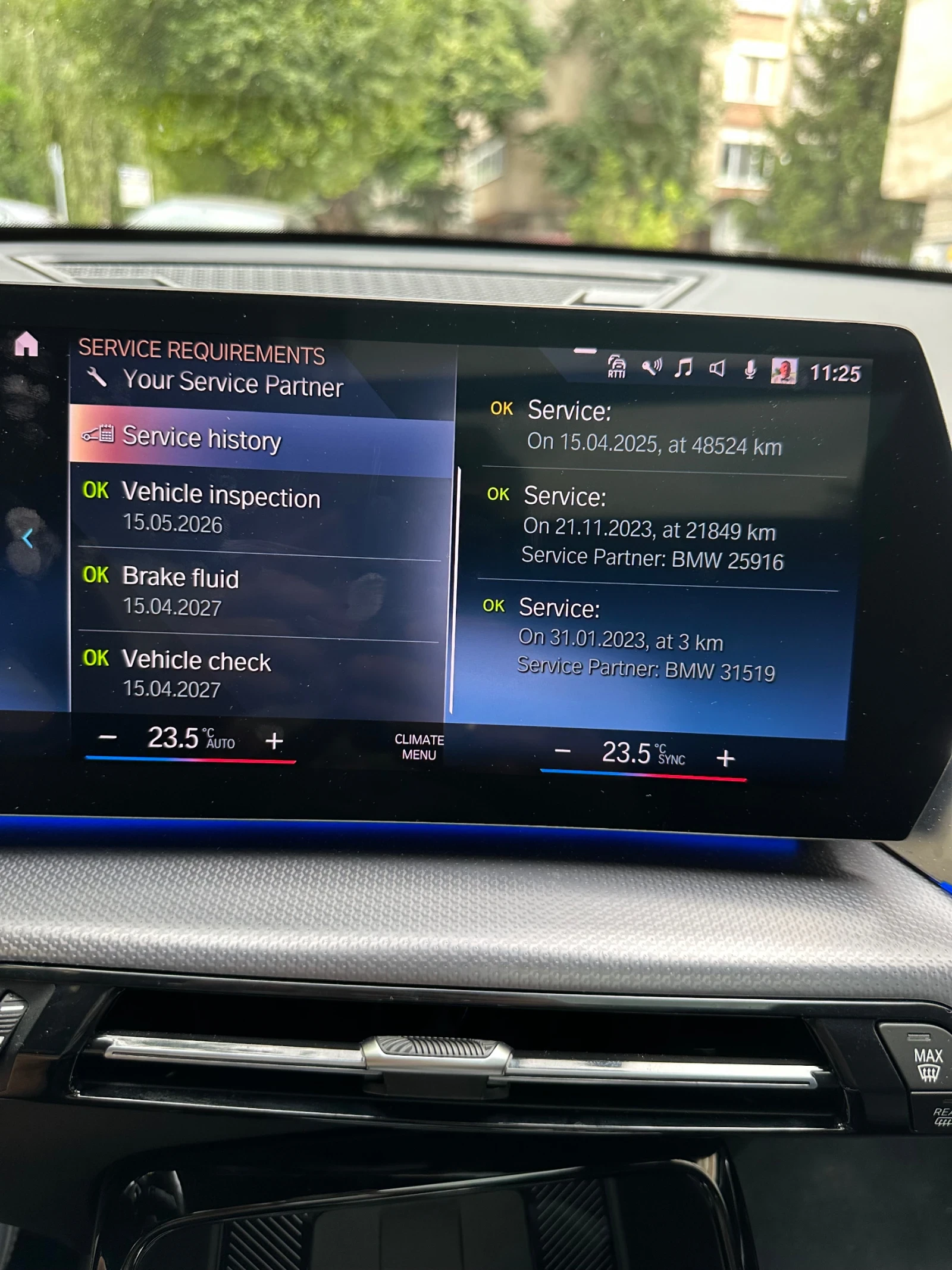 BMW iX1 xDrive 30 M Sport  | Mobile.bg   12