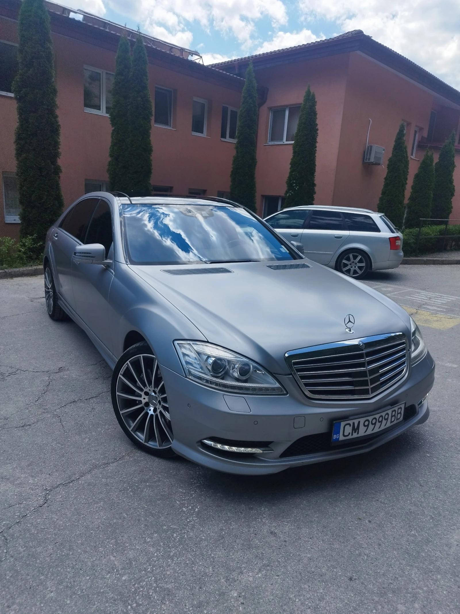 Mercedes-Benz S 500 4 Matik 388k.c. - изображение 2