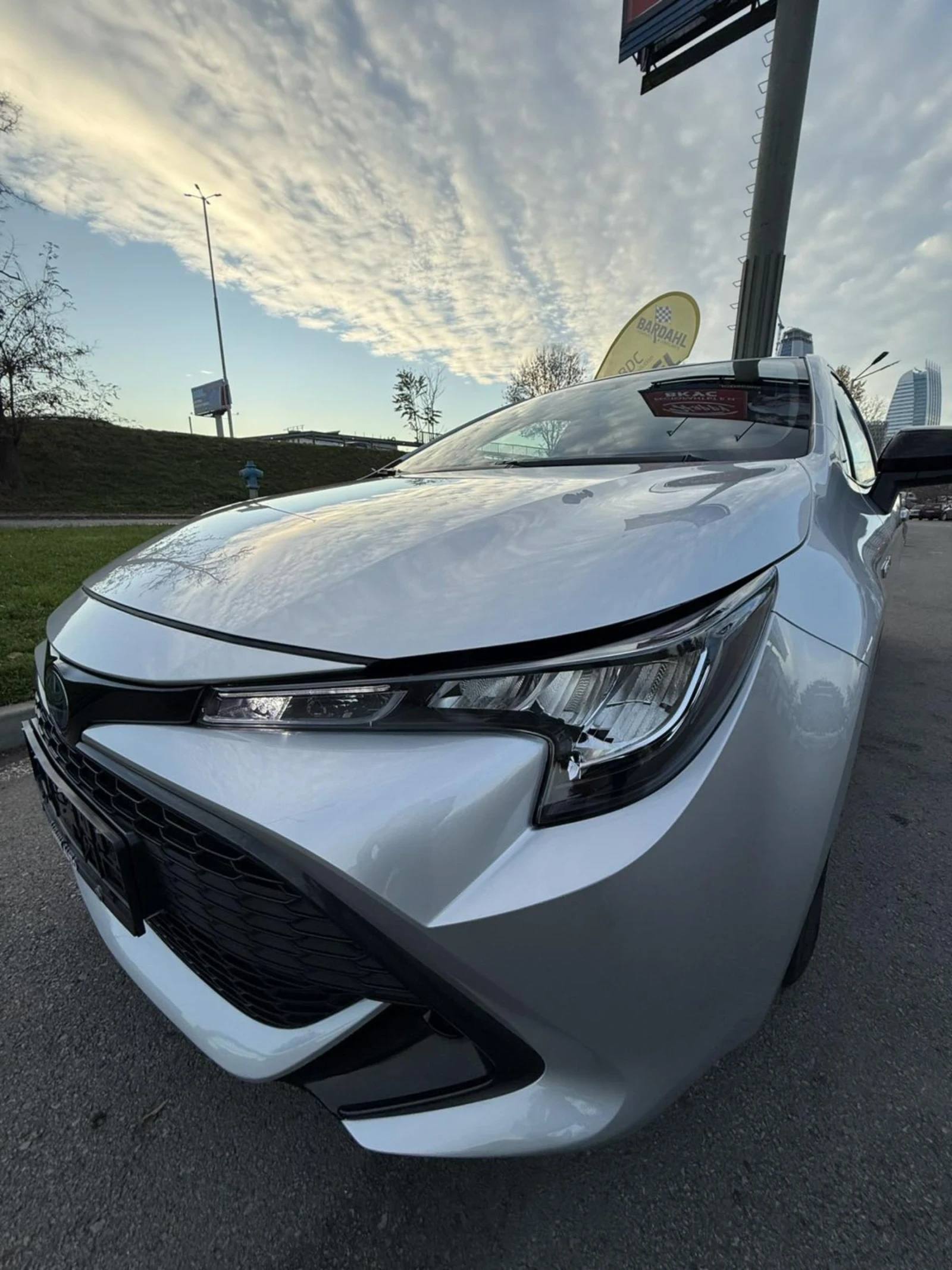 Toyota Corolla HYBRID 70000 | Mobile.bg   13