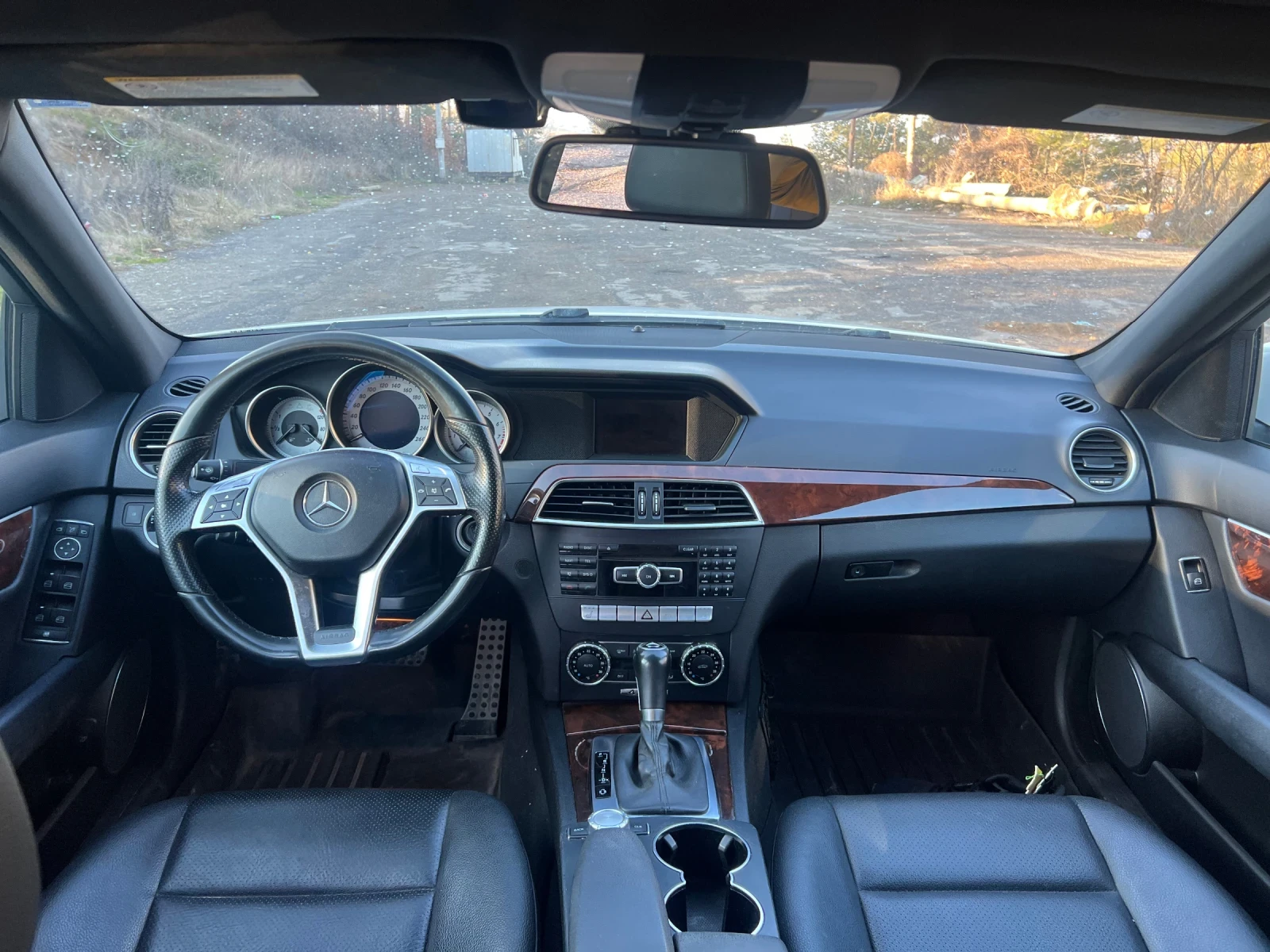 Mercedes-Benz C 300 Бензин - изображение 10