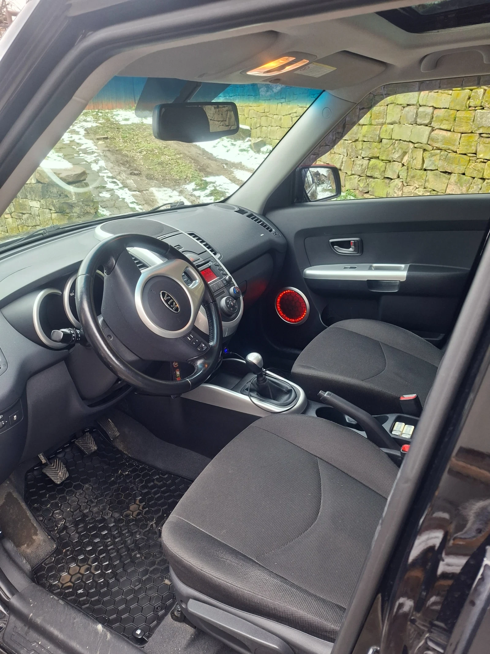 Kia Soul 1.6i-126ps - изображение 7