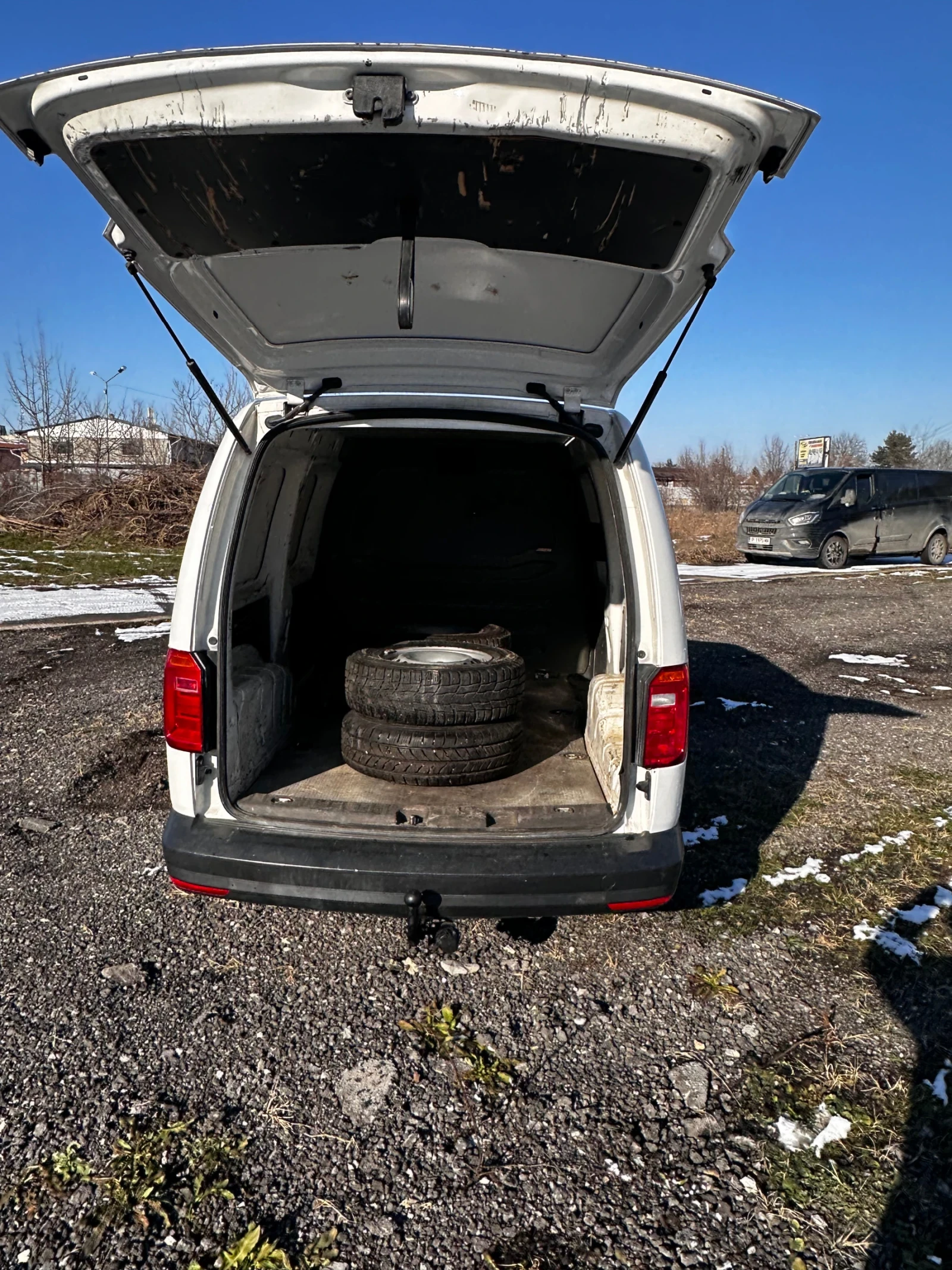 VW Caddy 2.0 TDI MAXI* NAVI* KLIMA* ПЕЧКА* CAMERA* DISTRONI - изображение 6