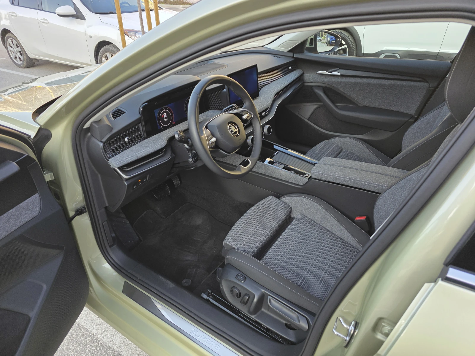 Skoda Superb 2.0TDI 193PS 4X4, снимка 6 - Автомобили и джипове - 53669946