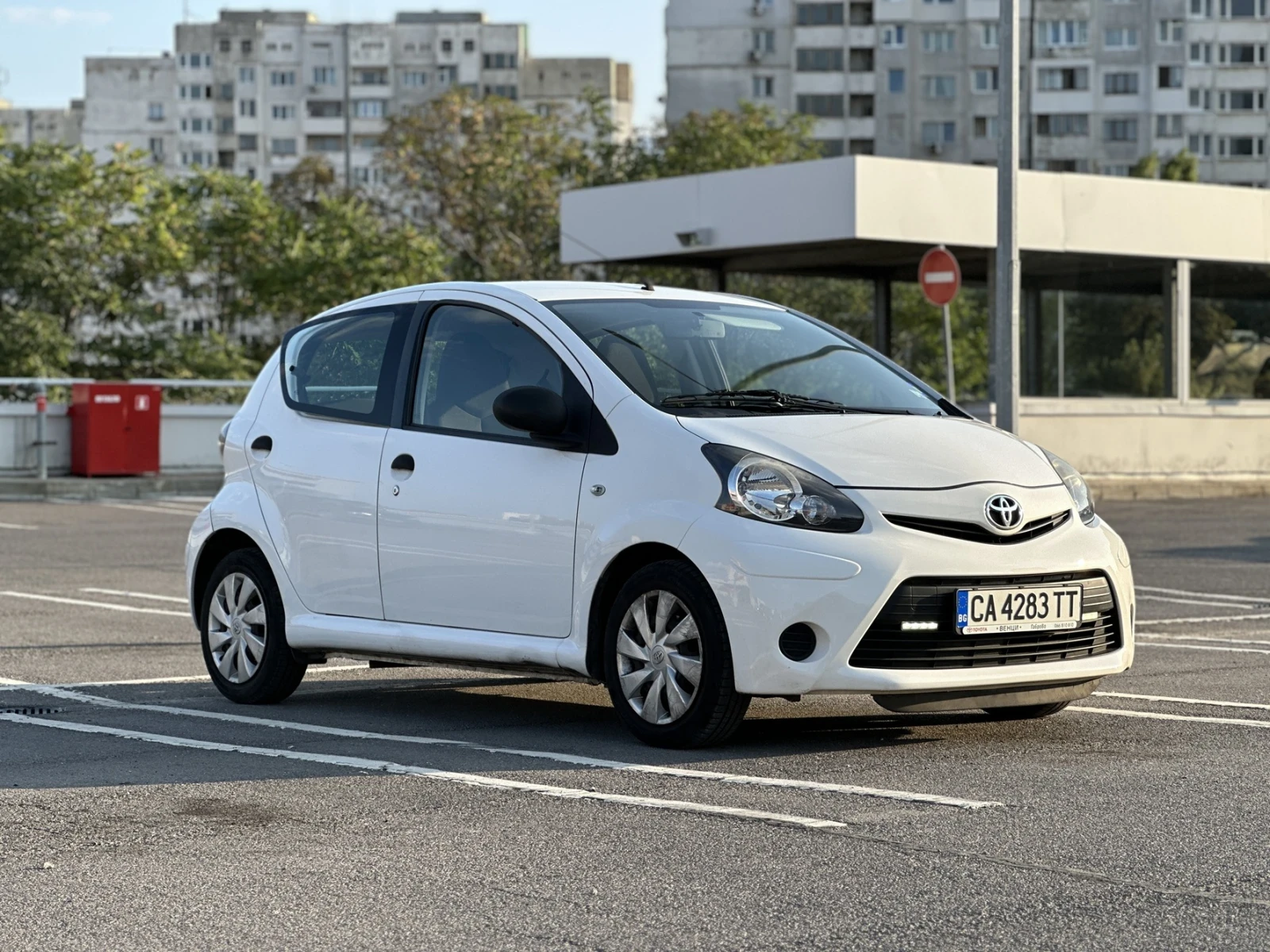 Toyota Aygo, снимка 2 - Автомобили и джипове - 53764914
