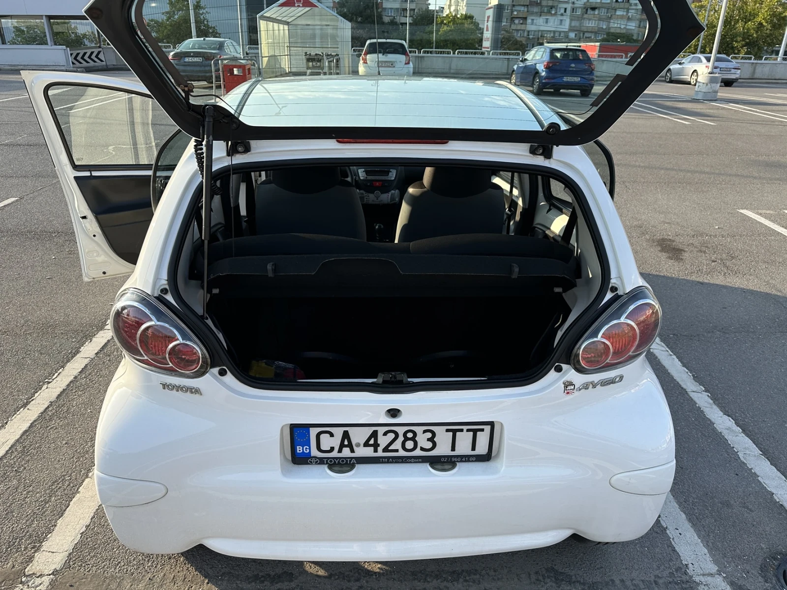 Toyota Aygo, снимка 10 - Автомобили и джипове - 53764914