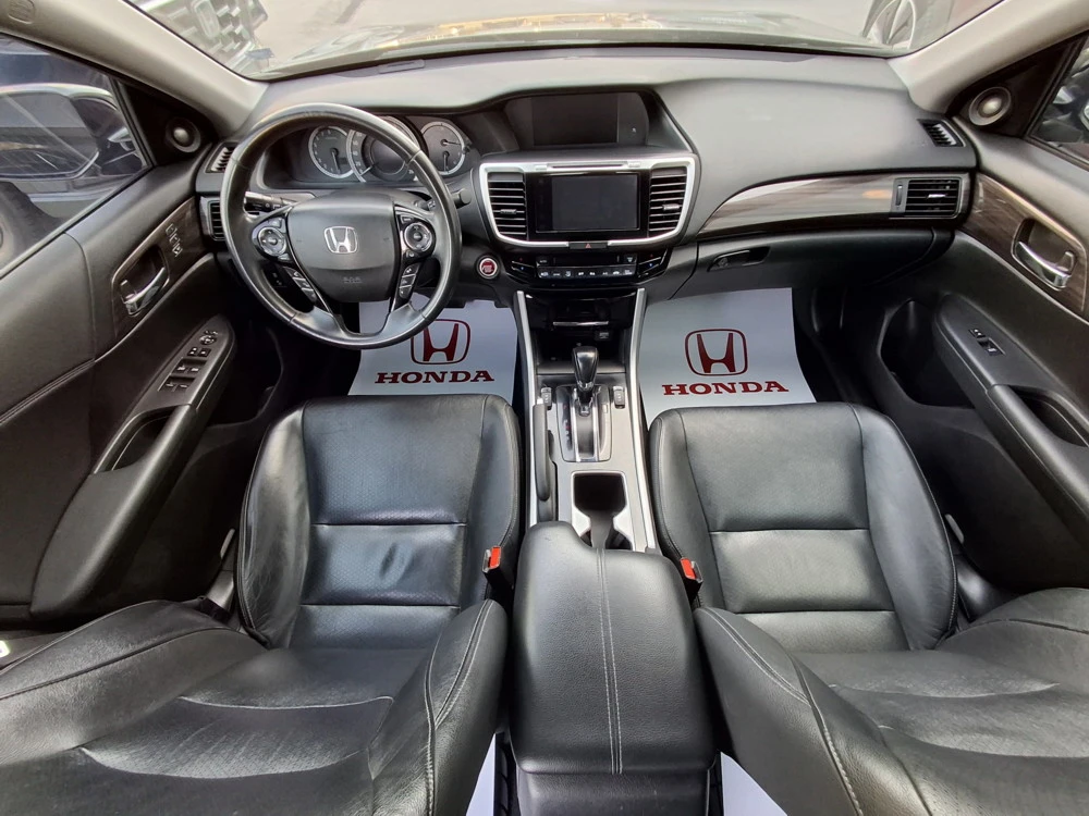 Honda Accord 3.5 i-VTEC Touring AT, снимка 12 - Автомобили и джипове - 53765755