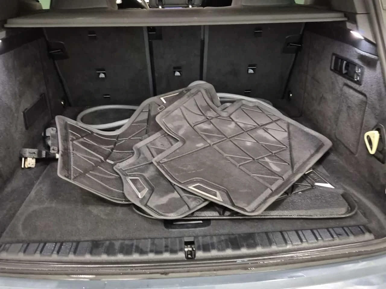 BMW iX XDRIVE50| SWAROWSKI| HUD| HARMAN KARDON| 2 ����� | Mobile.bg � ����������� 16