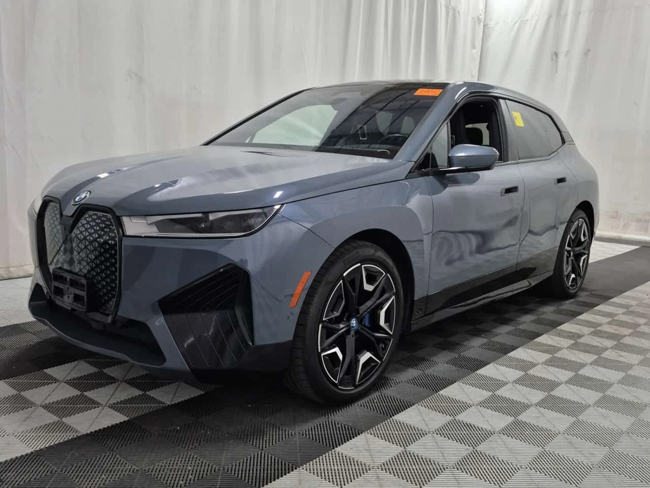 BMW iX XDRIVE50| SWAROWSKI| HUD| HARMAN KARDON| 2 КЛЮЧА