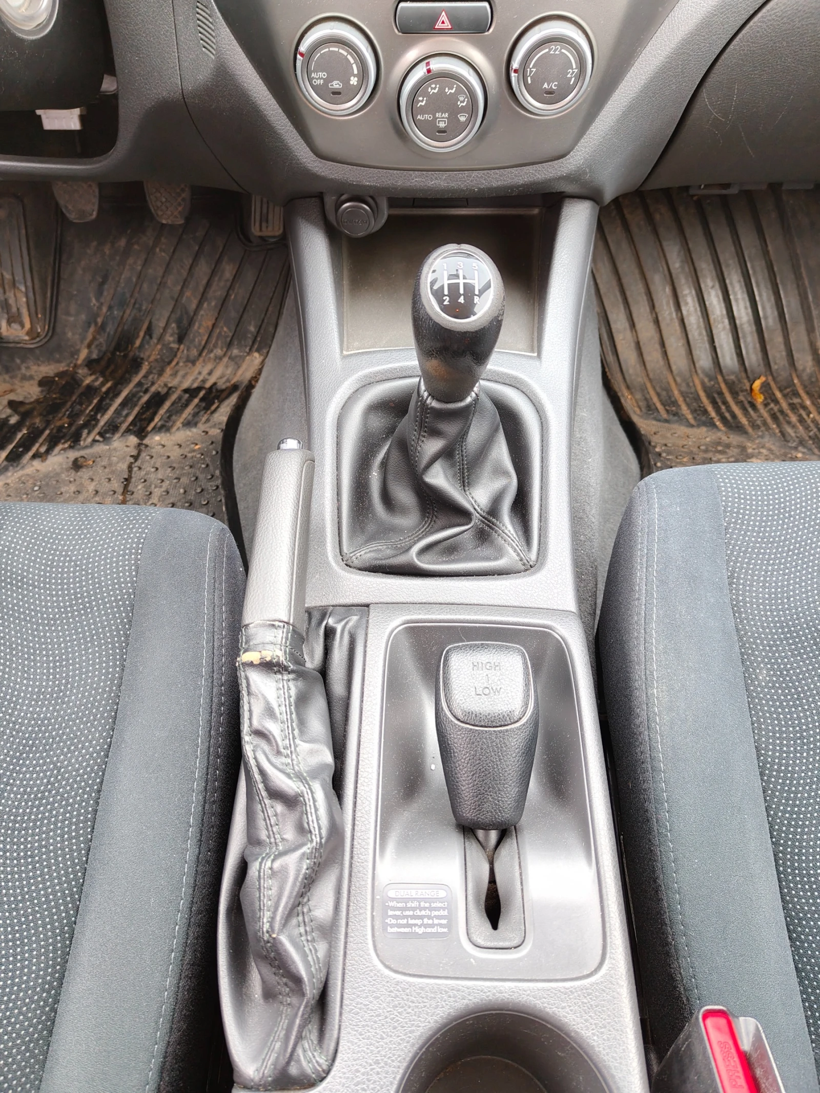 Subaru Impreza 1.5i, снимка 9 - Автомобили и джипове - 54396831