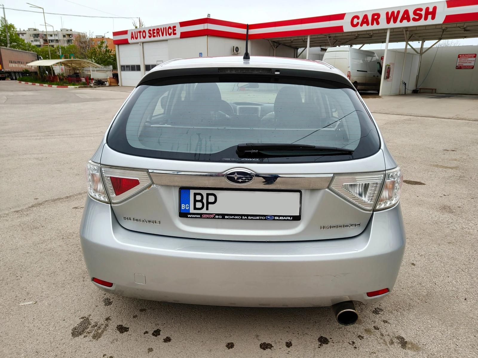 Subaru Impreza 1.5i, снимка 4 - Автомобили и джипове - 54396831